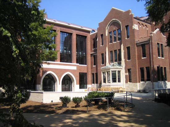Buttrick Hall, hosts a number of A&S departments, mainly humanities,  and is where many ethnic studies classes are taught. (Hustler Multimedia)