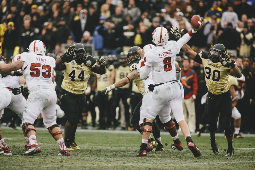 Vanderbilt defeated the NC State Wolfpack 28-24 in the Franklin American Mortgage Music City Bowl on Dec. 31, 2012. The win placed the Commodores at 9-4 for the season and was its seventh straight win, the longest win steak for the team since 1945.