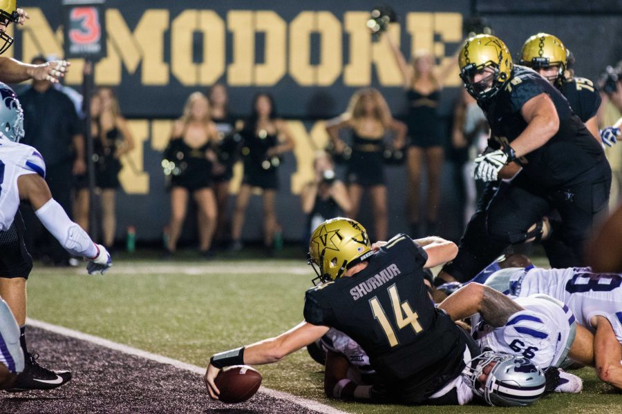 Vanderbilt+plays+Kansas+State+in+football.+Photo+by+Bruce+Brookshire%2F%2FThe+Vanderbilt+Hustler.+