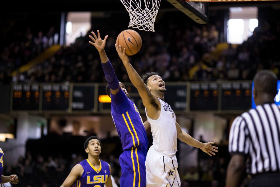 The Vanderbilt Commodores mens basketball team tops the LSU Tigers at home on January 20th, 2018. (Photo by Ziyi Liu)