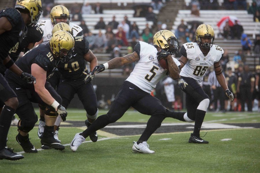 Commodore Spring Football game on Saturday, March 24, 2018. (Photo by Claire Barnett)
