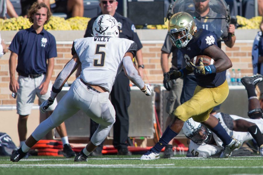 The+Vanderbilt+Football+team+plays+at+Notre+Dame+on+Saturday%2C+September+15%2C+2018.+The+Commodores+lost+17-22.+%28Photo+by+Claire+Barnett%29