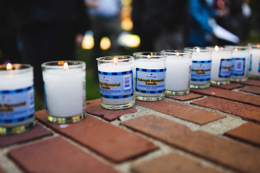 A vigil is held for the victims of the pittsburgh shooting on Monday, October 29, 2018. (Photo by Hunter Long)