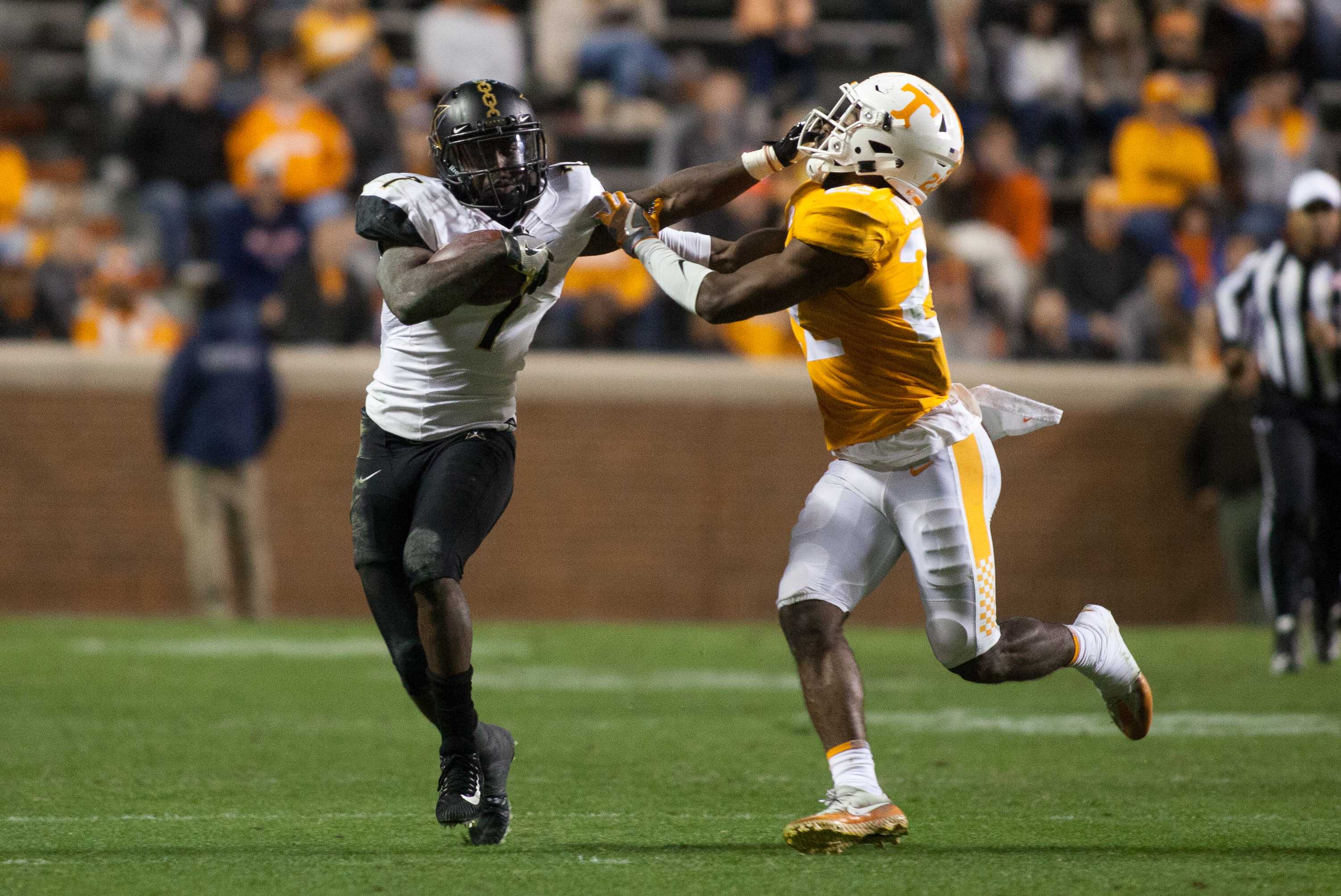 Vanderbilt hosts No. 1 Tennessee in college baseball's best rivalry