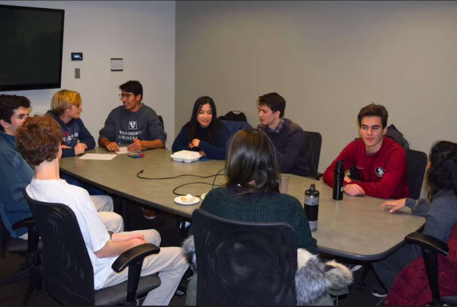 Arete Fellowship students meet in weekly discussion section on Nov. 13 (Photo courtesy Philip Gubbins)