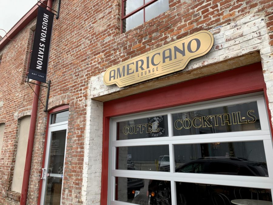 Americano Lounge didn't quite live up to its eccentric, vintage vibe.