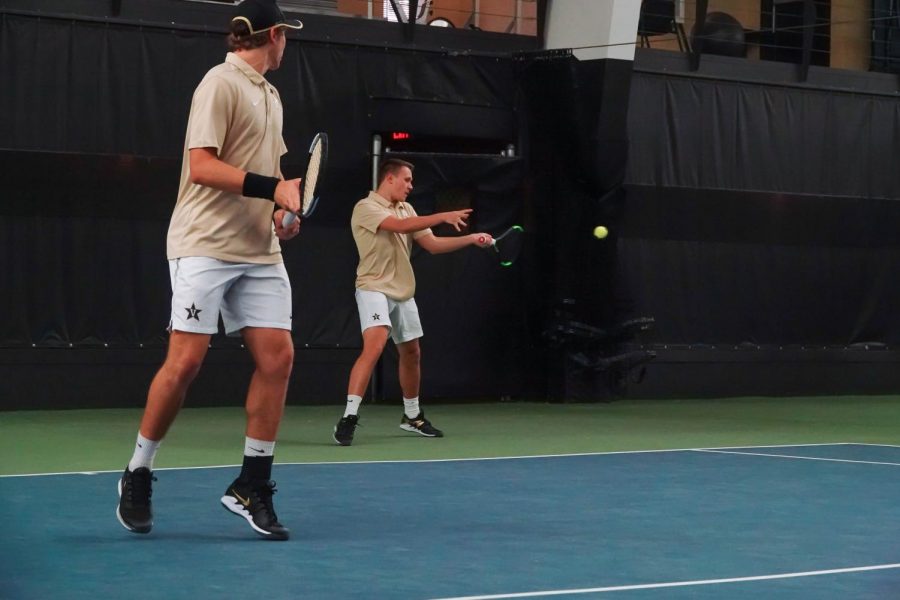 Christiaan+Worst+%28left%29+and+Max+Freeman+%28right%29+earned+the+doubles+victory+against+MTSU+on+Sunday+afternoon.