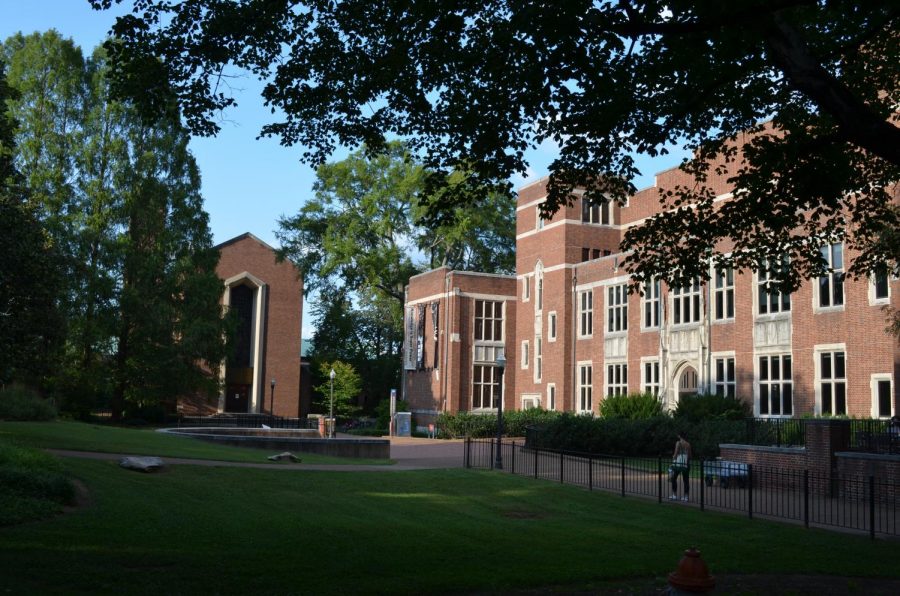 Central Library on Vanderbilt's campus, photographed September 10, 2020. (Alex Venero/Hustler Multimedia) 