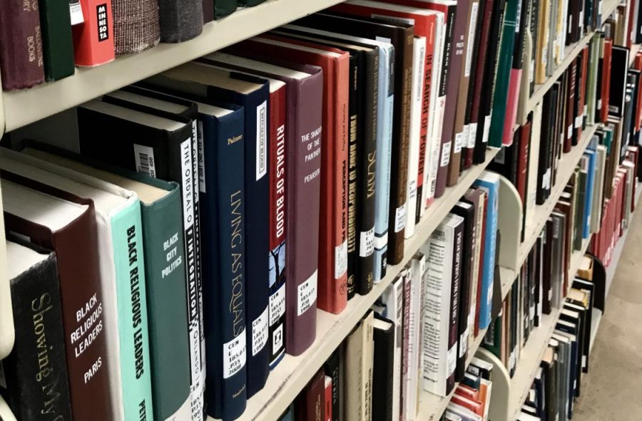 A shelf of books at Vanderbilt library (Hustler Multimedia/Mattigan Kelly)