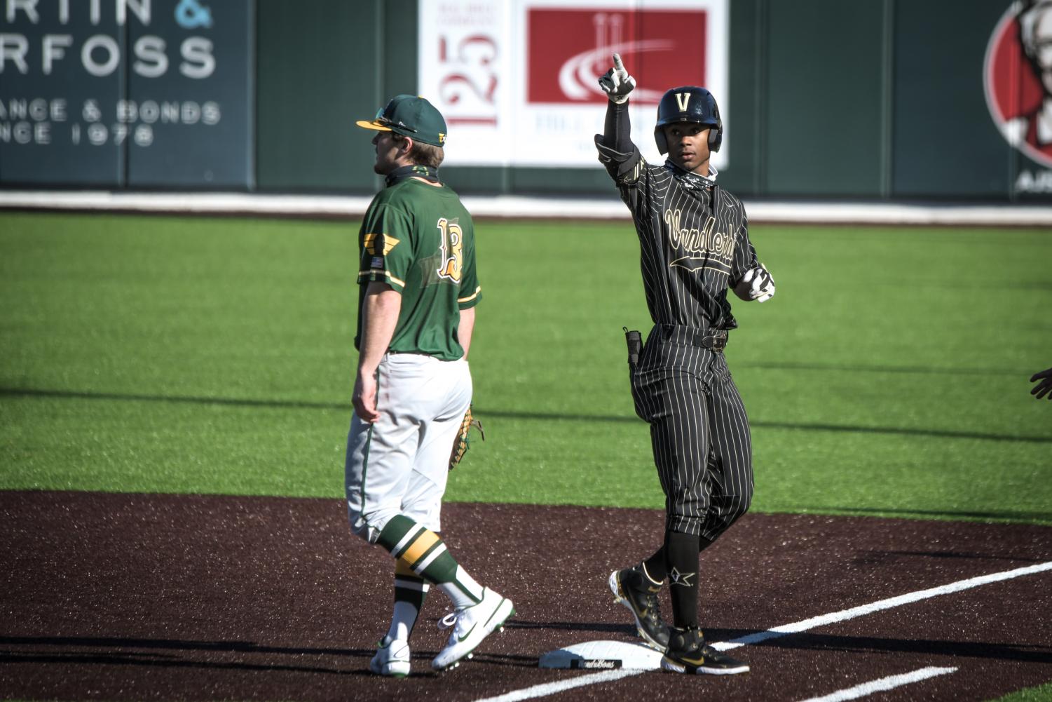 Vanderbilt takes first game of doubleheader 12-2 over Georgia State. - The  Vanderbilt Hustler