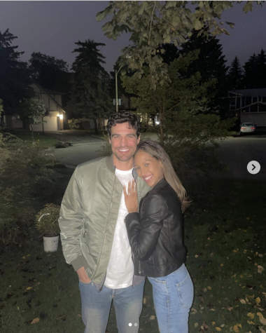 Newly-engaged GSJ and Serena Pitt pose together