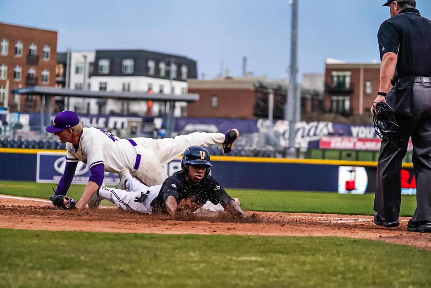 VandyBoys drop series, fall to No. 21 Texas A&M 12-4 - The