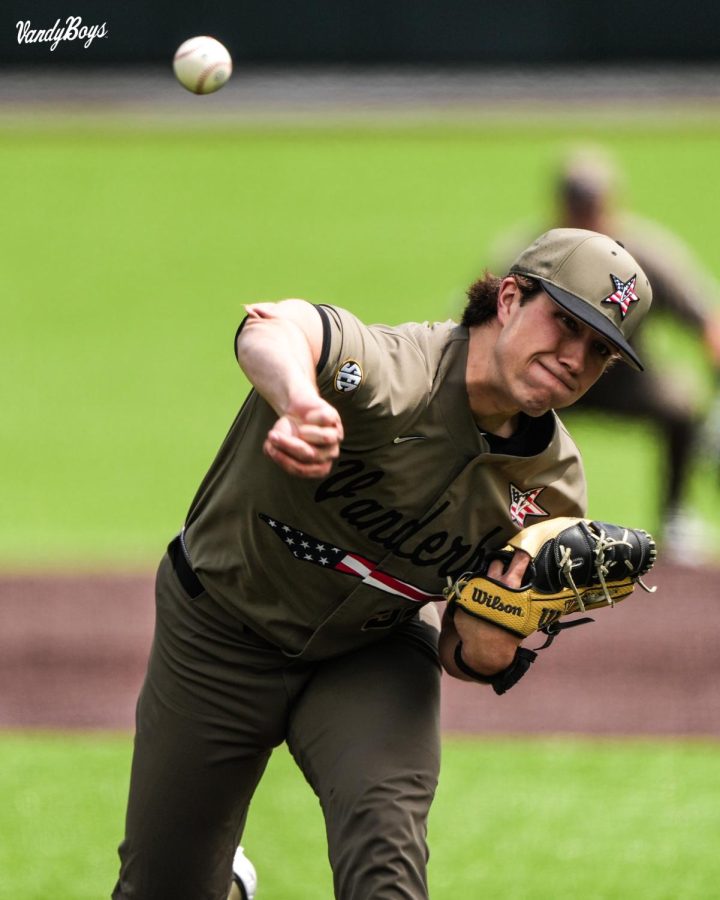 Bryce Cunningham mid pitch in the series finale against the Florida Gators on April 17, 2022. (Vanderbilt Athletics)