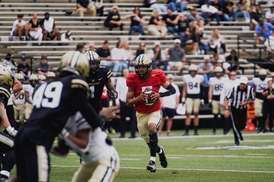 Mike Wright scrambles out of the pocket during Vanderbilts spring game on April 16, 2022.