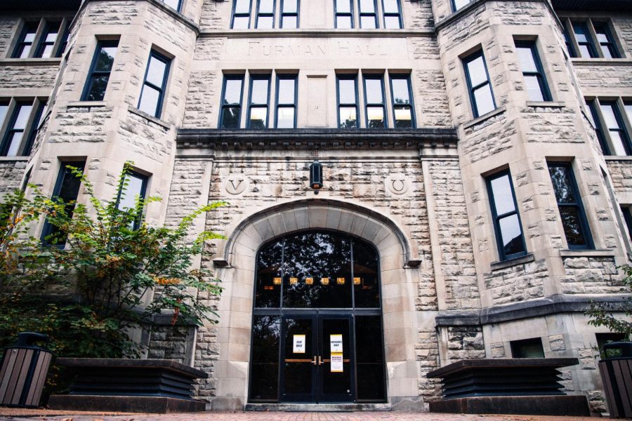 ‘A death sentence’: Vanderbilt professor files lawsuit against university for in-person instruction mandate