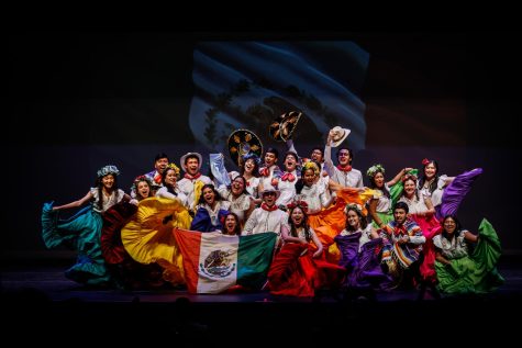 Mexican Folklorico dancers cheer, as captured on Oct. 22, 2022. (Hustler Multimedia/Miguel Beristain)