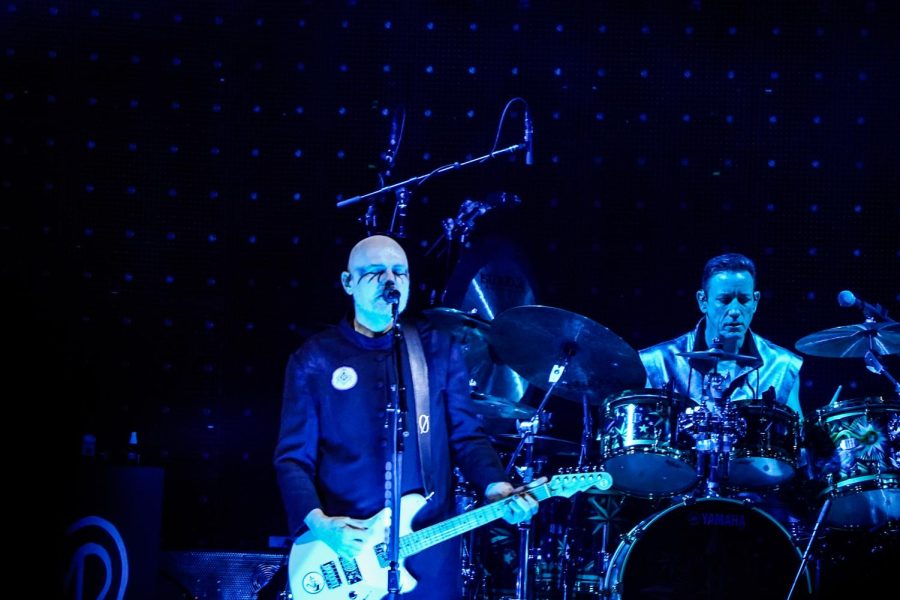 Billy Corgan and Jimmy Chamberlin perform at the Bridgestone, captured on Oct. 10, 2022. (Hustler Multimedia/Miguel Beristain)