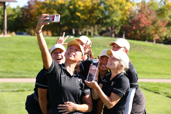 The Vanderbilt womens golf team secured a third place finish at the Battle of the Beach on Oct. 30, 2022. (Photo Courtesy of Vanderbilt Athletics)