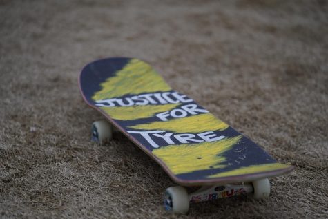 "Justice for Tyre" skateboard at the Nichols vigil, as photographed on Feb. 4, 2023. (Hustler Multimedia/Nikita Rohila)