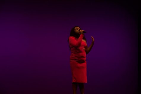 Senior Destiny Dangerfield singing at the Harambee Cultural showcase, captured April 8, 2023. (Hustler Multimedia/Jennie Gan)