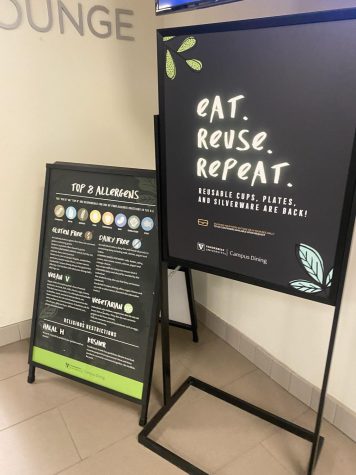 Sign about the top eight allergens at the entrance of 2301, as captured on April 6, 2023. (Hustler Staff/Aiden Salk)