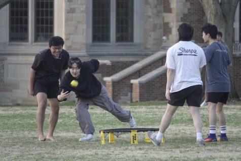 Students play games on Alumni Lawn, as photographed on March 11, 2023. (Hustler Multimedia/Katherine Oung)