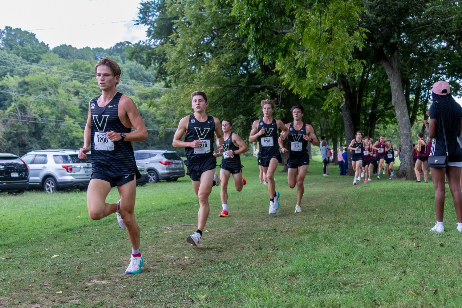 Cross Country Commodores show promise at Mountain Dew Invitational