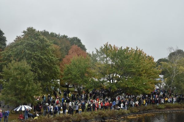 Crowds brave the rain on Saturday, as photographed on Oct. 21, 2023 (Hustler Multimedia/Amelia Simpson)