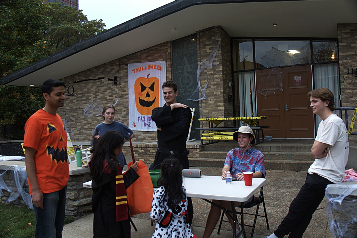 Nashville+community+members+and+their+children+celebrated+Halloween+at+the+West+End+Trick+or+Treat+Festival.