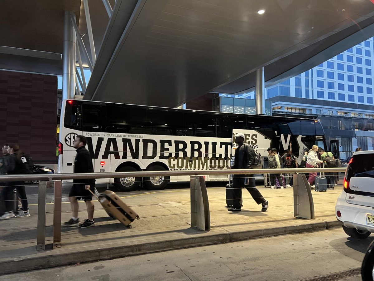 The VSG shuttle service drops off students at Nashville International Airport. (Hustler Multimedia/Barrie Barto)