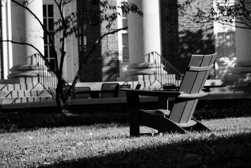 Lawn chair sits out front of North House, as captured on Nov. 4, 2023. (Hustler Multimedia/George Albu)