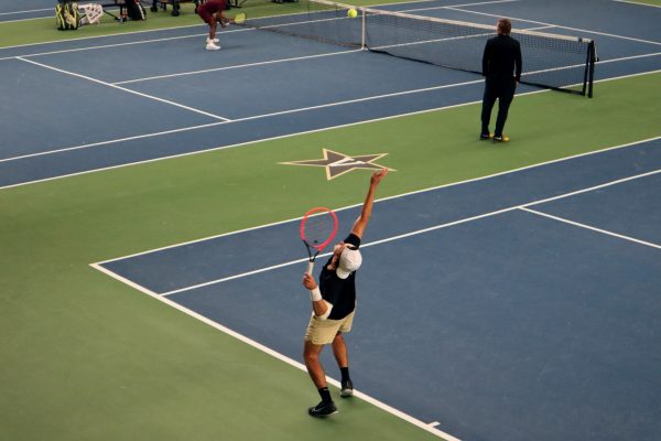 Vanderbilt tennis player serves, as photographed on Jan. 21, 2024. (Hustler Multimedia/Chloe Kim)