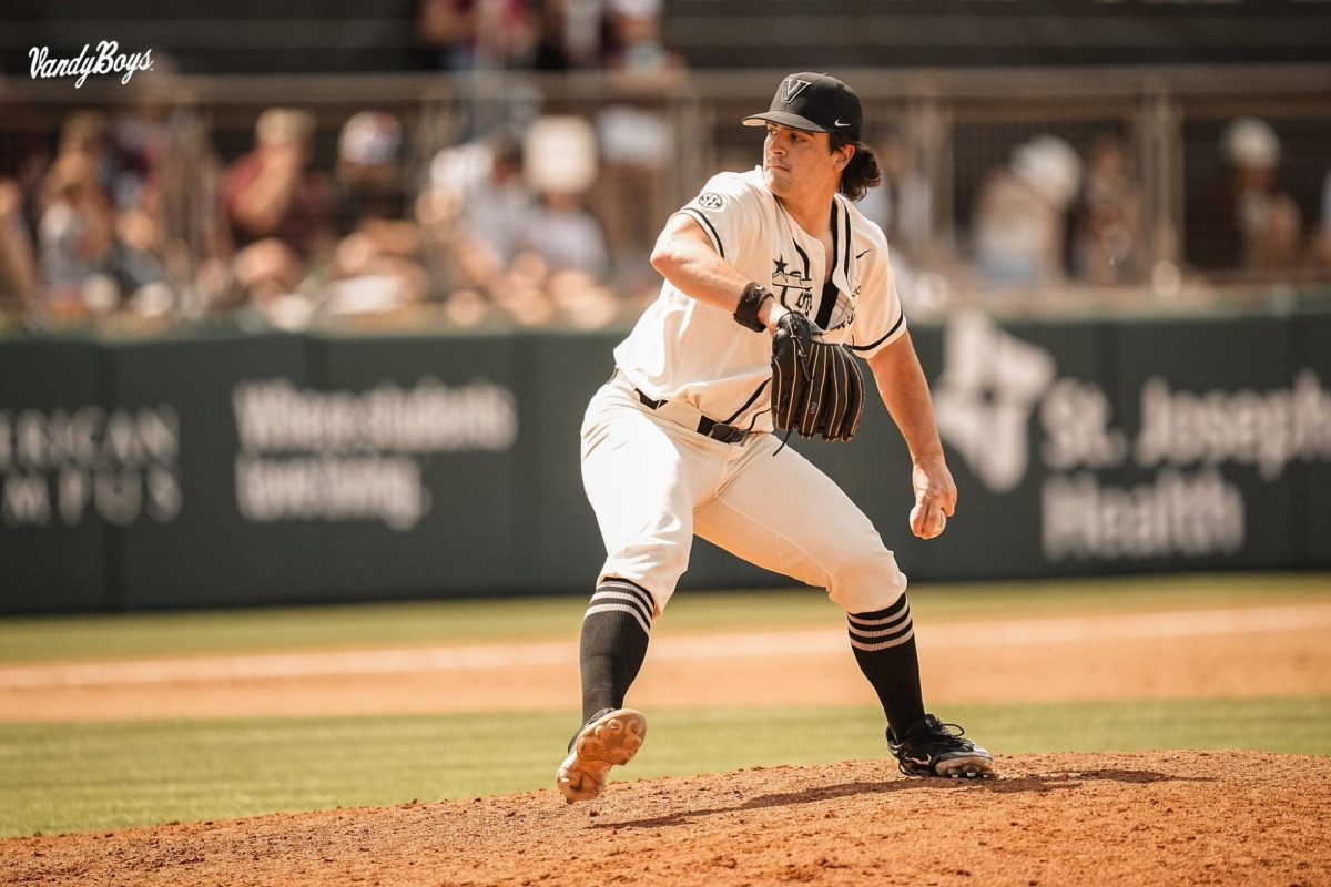 Ryan Ginter delivers a pitch to home during Vanderbilts matchup against Texas A&M, as photographed on April 14, 2024. (Vanderbilt Athletics)