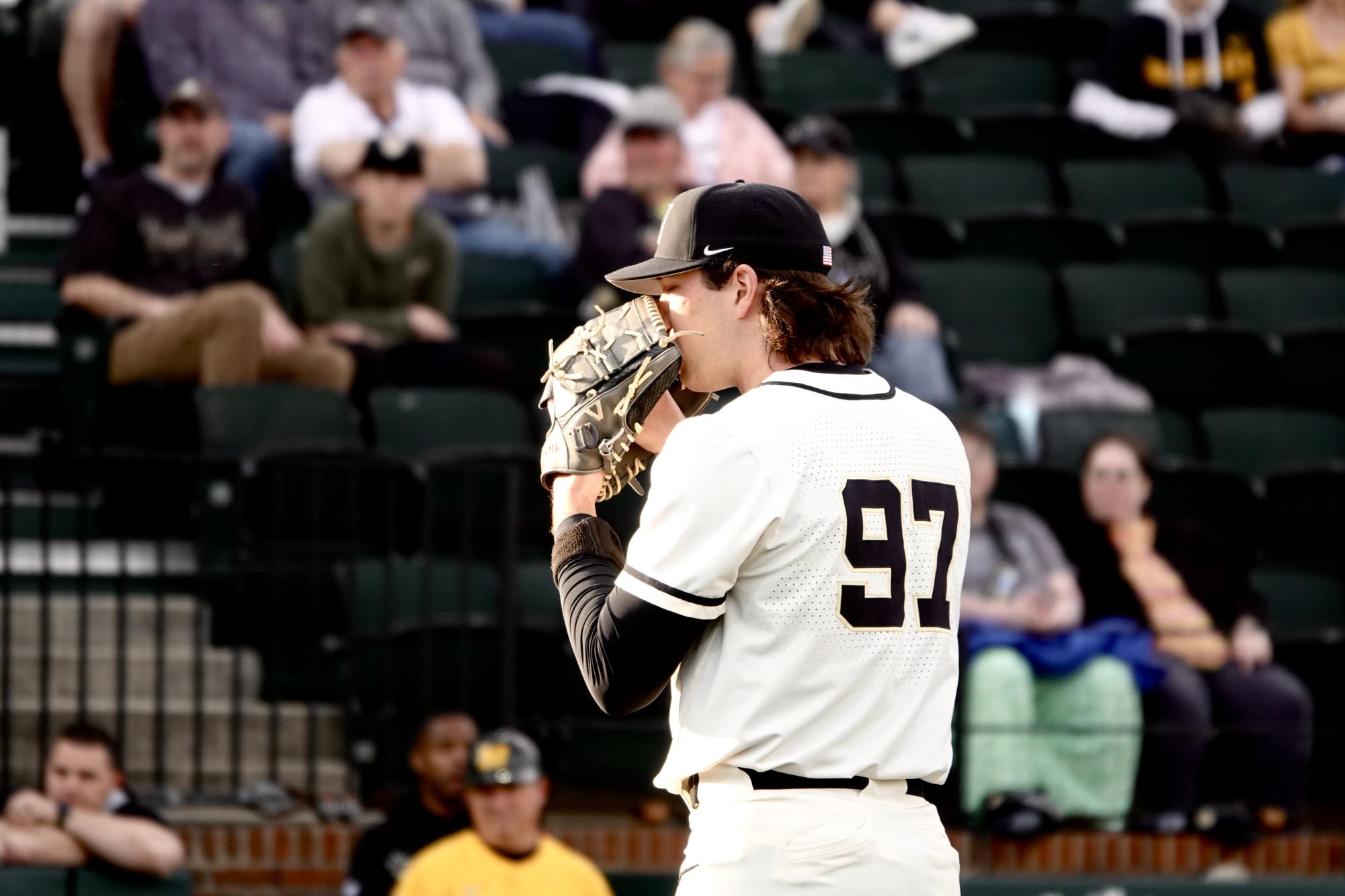 Bryce Cunningham getting ready to pitch, as photographed on March 29, 2023. (Hustler Multimedia/Chloe Pryor)