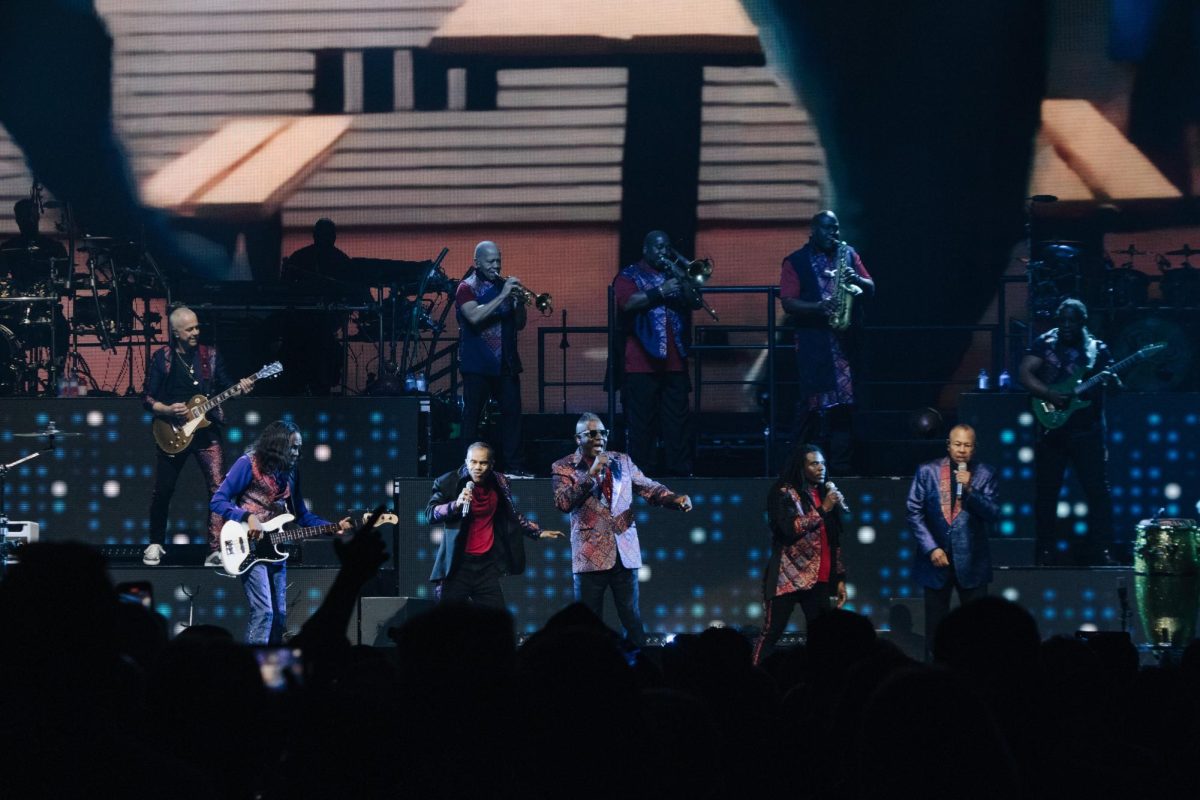 Earth, Wind & Fire singing together, as photographed on Aug. 20, 2024. (Hustler Multimedia/Olivia Noell)