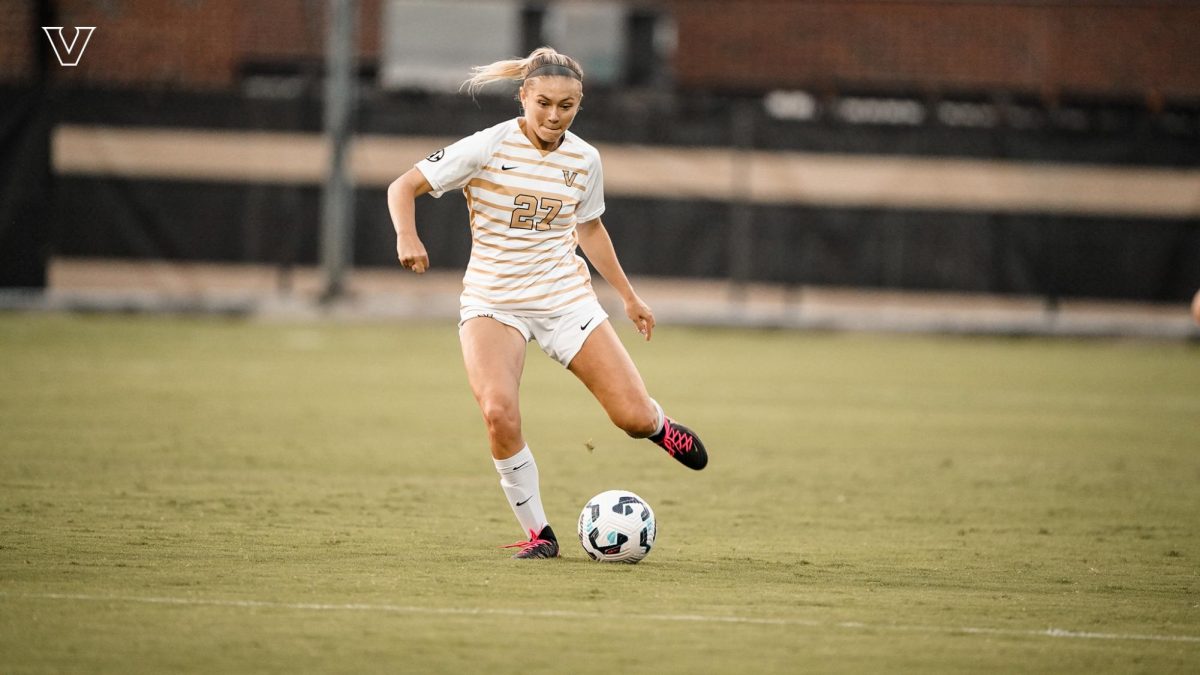 Alex Wagner searches for a through ball during Vanderbilt's win over Belmont, as photographed on August 22, 2024. (Vanderbilt Athletics)