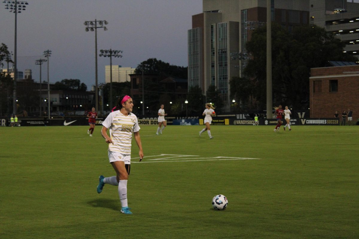 Julianne Leskauskas running with the ball, as photographed on Sept. 5, 2024. (Hustler Multimedia/Payton Ohler)