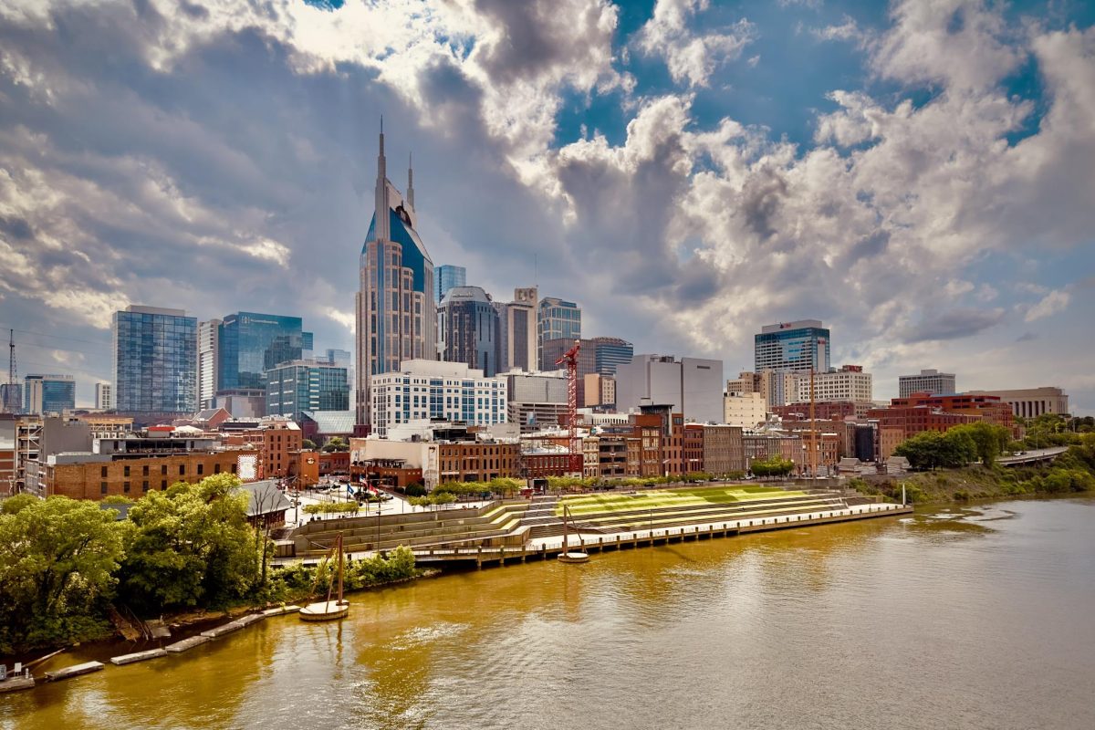 Skyscrapers and historical buildings line the riverfront in downtown Nashville, captured on Sept. 1, 2024. (Hustler Multimedia/Royce Yang)
