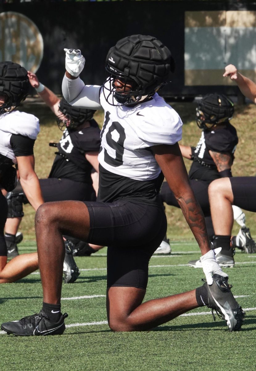 Blaze Berlowitz stretching on the field, as photographed on Aug 21, 2024. (Hustler Multimedia/George Albu)	