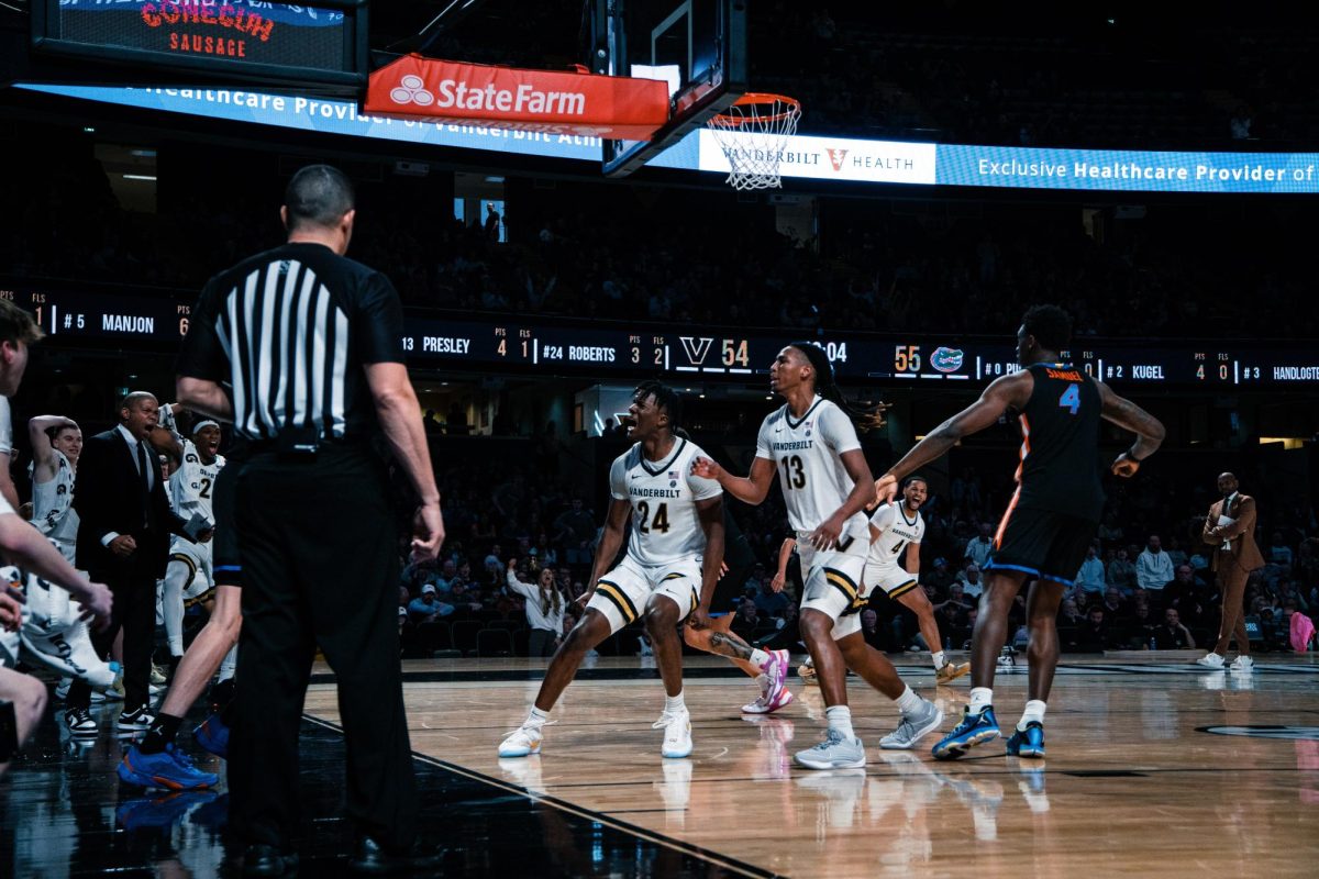 JaQualon Roberts celebrates his dunk on Florida, as photographed on March 9, 2024. (Hustler Multimedia/Vince Lin)
