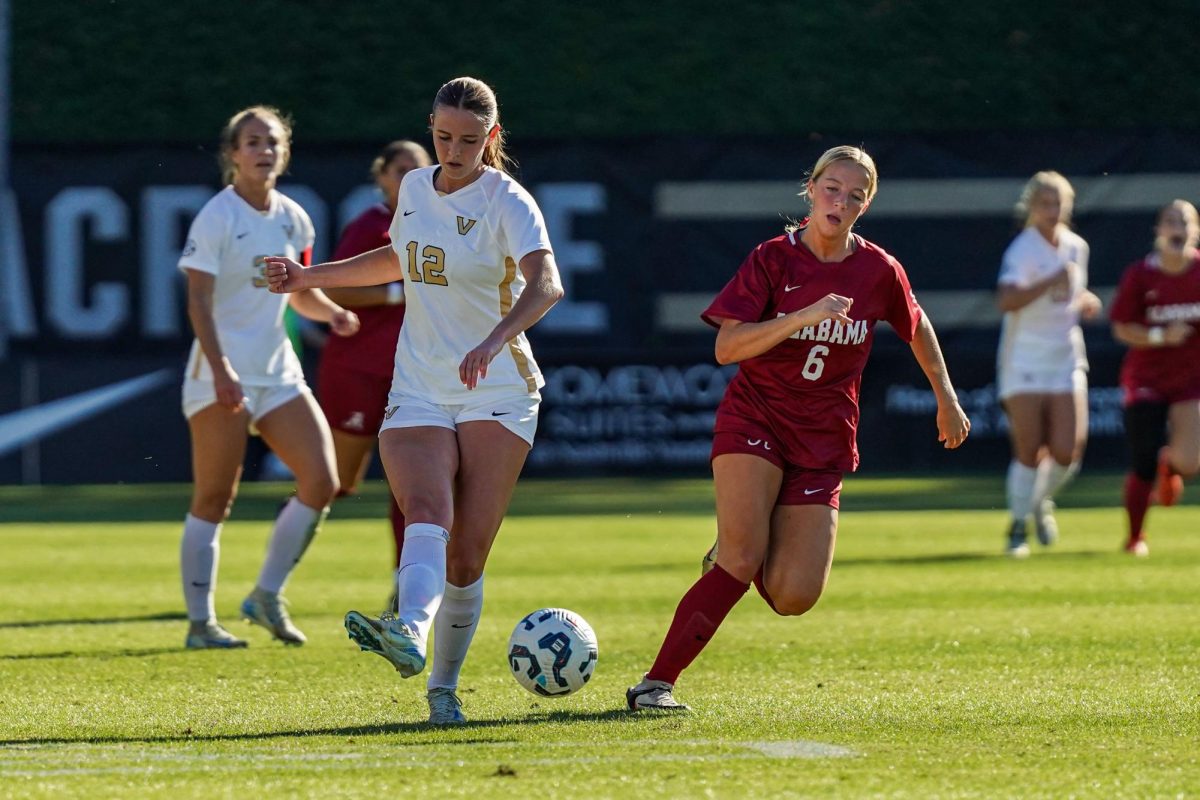 Hannah McLaughlin strikes a pass, as photographed on Oct. 27, 2024. (Hustler Multimedia/Savannah Walske)