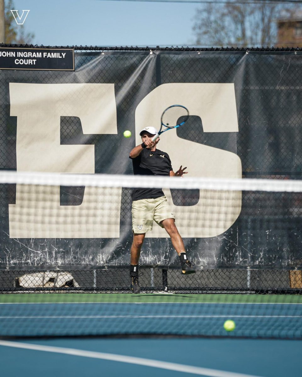 A Vanderbilt Men's Tennis player returns a ball on his forehand, as photographed on Oct. 22, 2024. (Vanderbilt Athletics)