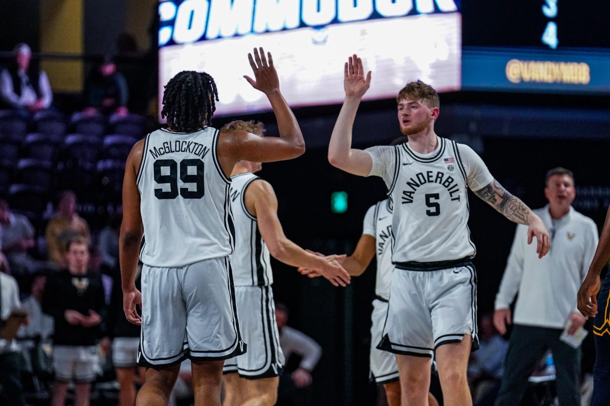 Tyler Nickel and Devin McGlockton high five after a bucket, as photographed on Nov. 13, 2024. (Hustler Multimedia/Savannah Walske)