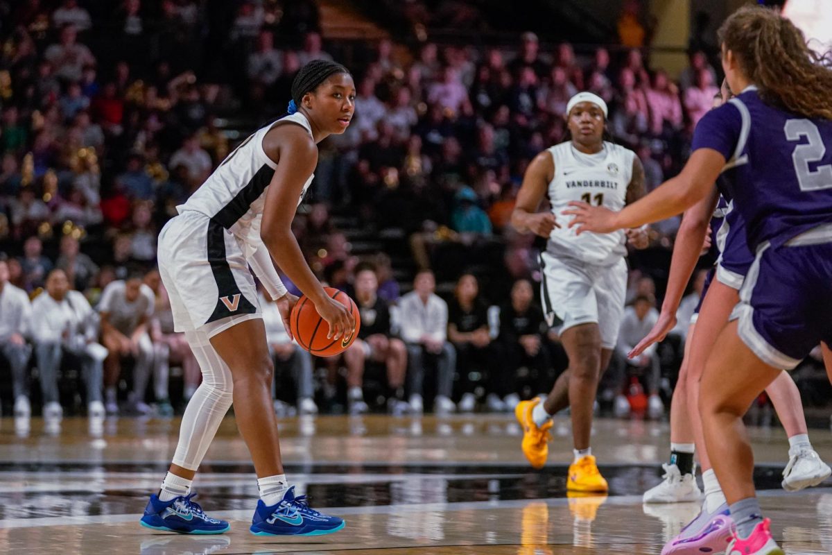 Iyana Moore gets ready to shoot a 3-pointer as photographed on Nov. 4, 2024. (Hustler Multimedia/Savannah Walske)