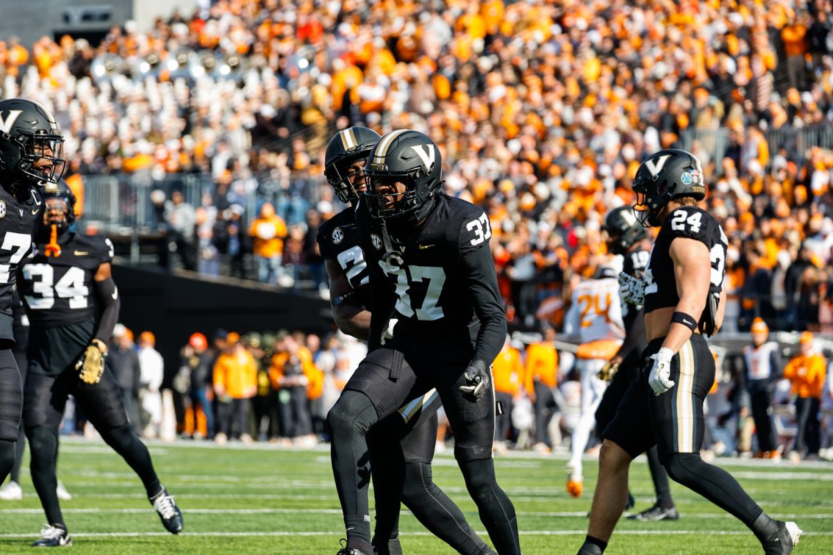 Jaylin Lackey celebrates a stop, as photographed on Nov. 30, 2024. (Hustler Multimedia/Barrie Barto)