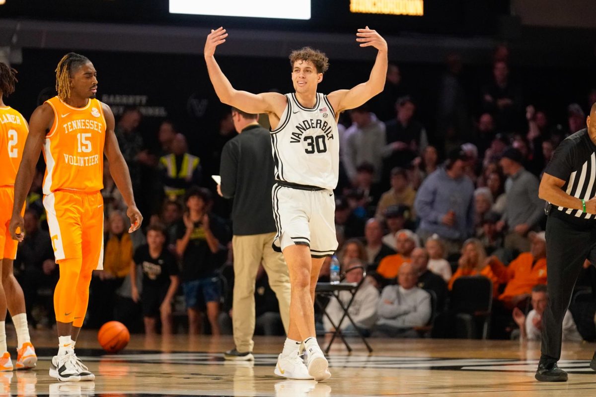 Chris Mañon hypes the crowd up, as photographed on Jan. 18, 2024. (Hustler Multimedia/Connor Campbell)