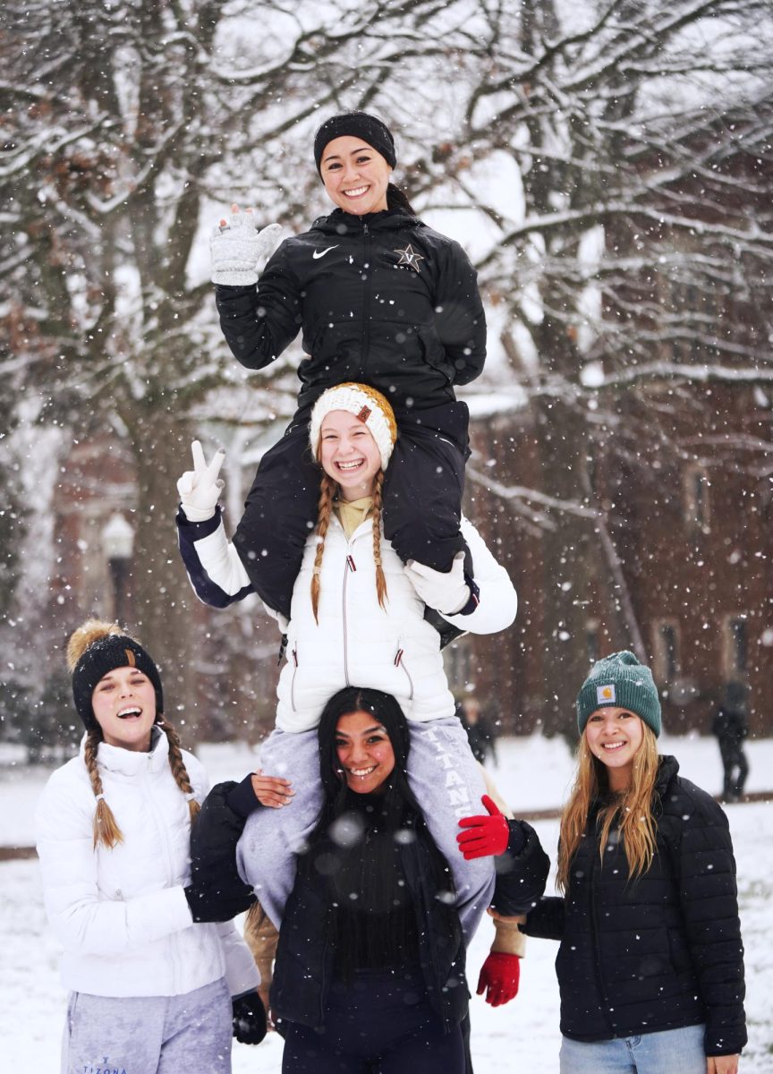 With 5 inches of snow touching down on Vanderbilt’s campus on Friday, students spent their day off in all sorts of ways.