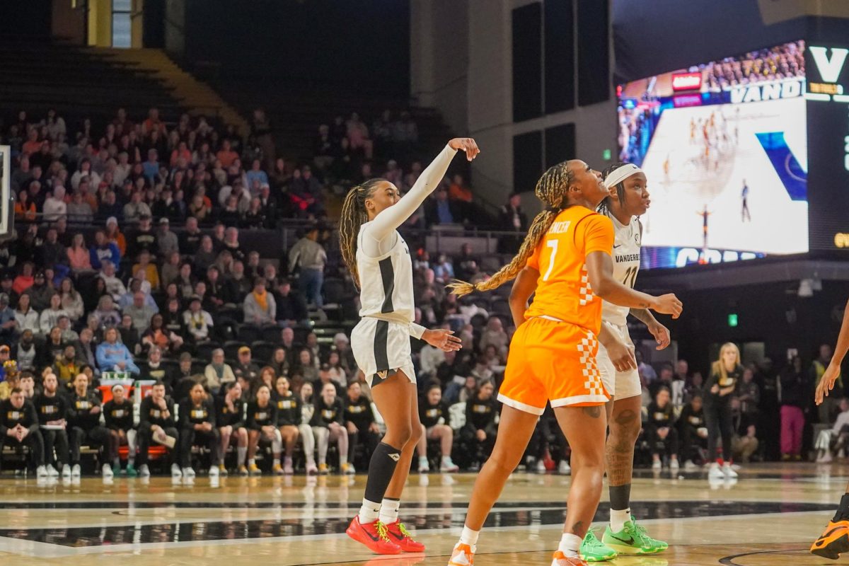 Mikayla Blakes hits a jumper against Tennessee, as captured on Jan. 19, 2025. (Hustler Multimedia/Lana English)