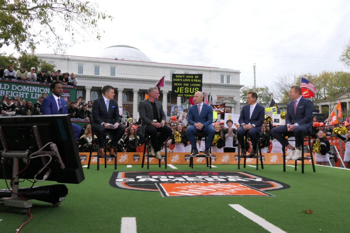 This week’s photos capture musical moments from Mumford & Sons, Josiah Queen and King Princess, College GameDay on Wyatt Lawn excitement, Vanderbilt Football’s win over Missouri and other campus events. 