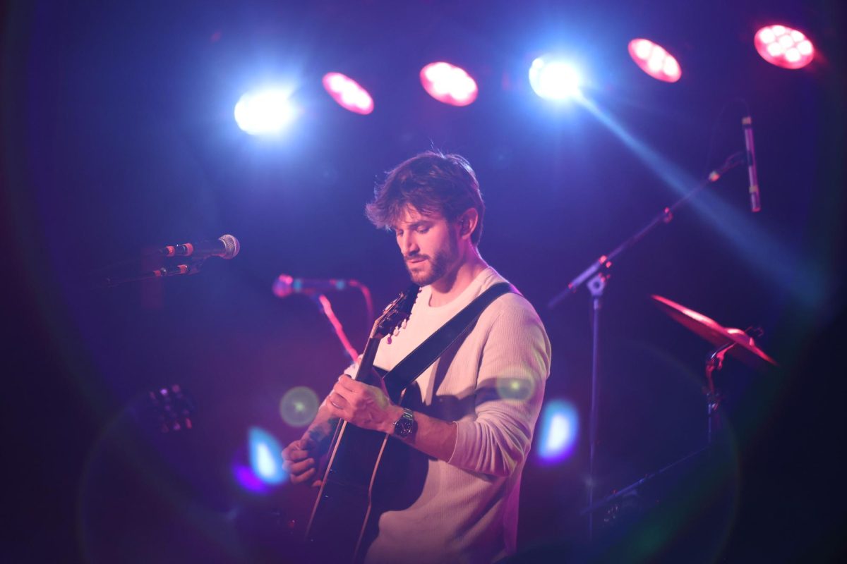 This week’s photos capture campus life in focus with concerts, strong men’s and women’s basketball performances and meaningful conversations.